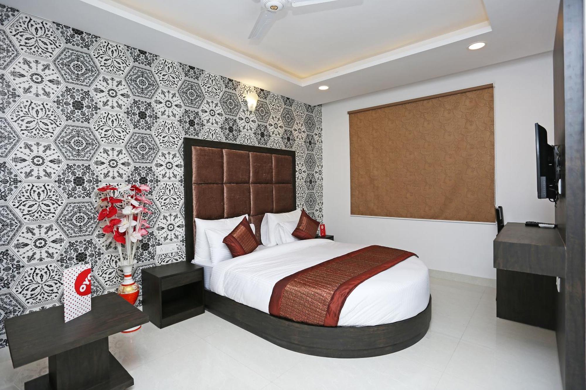 Hotel O M Suites Nové Dillí Exteriér fotografie