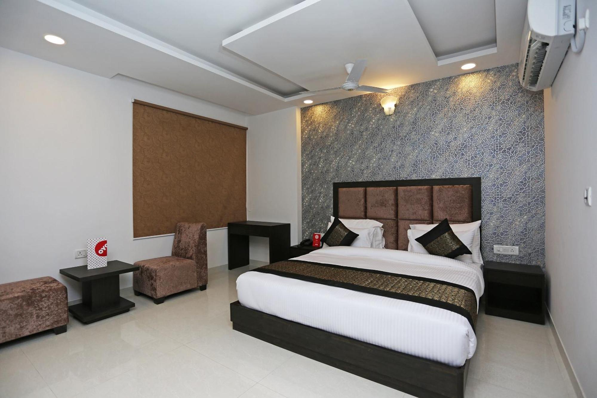 Hotel O M Suites Nové Dillí Exteriér fotografie